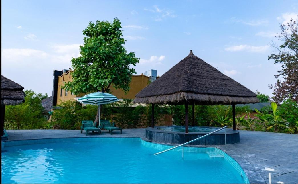 Mayur The Karma Otel Seoni  Dış mekan fotoğraf